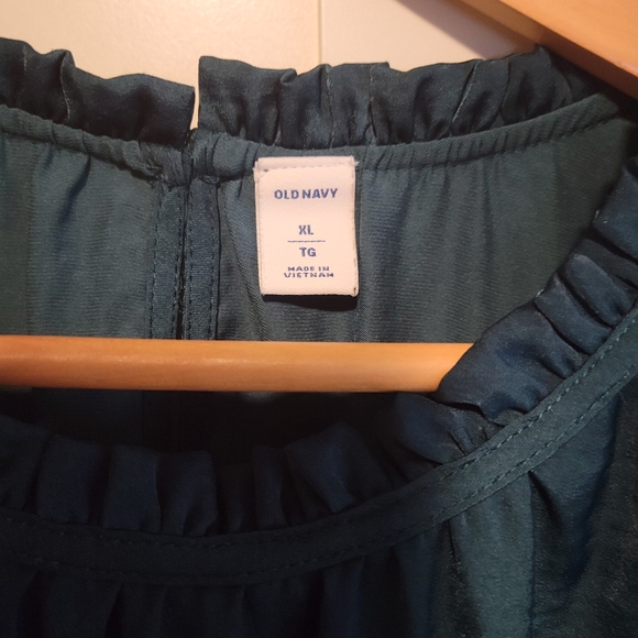 Women's sleeveless blouse, Old Navy, Size XL - Picture 2 of 3